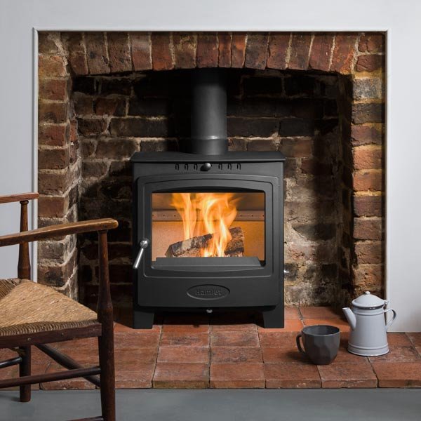 Hamlet Solution 7 (S4) – Ecodesign Ready 7kW Stove with Stunning Flame View