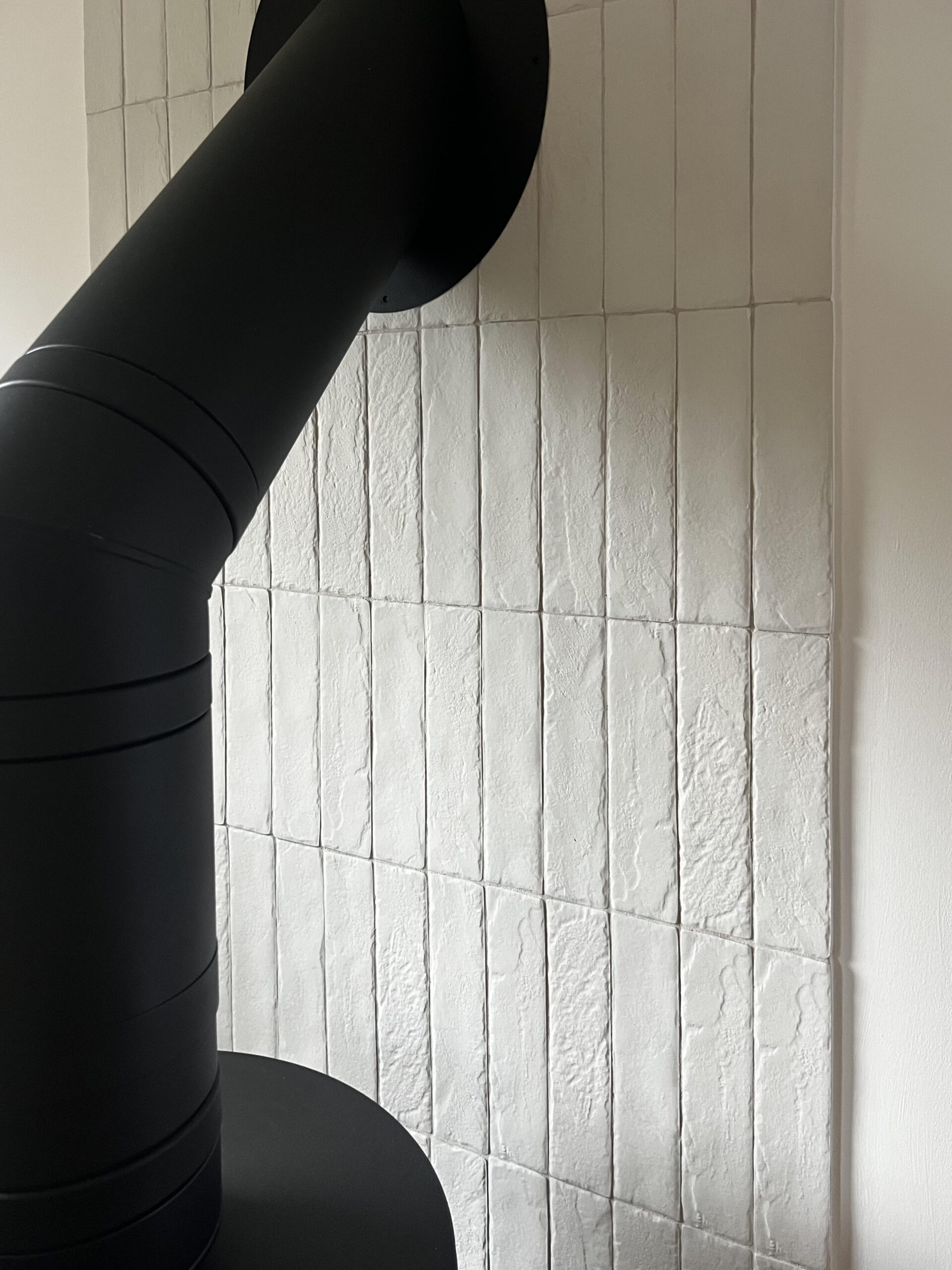 Chamber - WHITE Ceramic Tiles HERRINGBONES 1000 x 800 x 400mm - Image 3